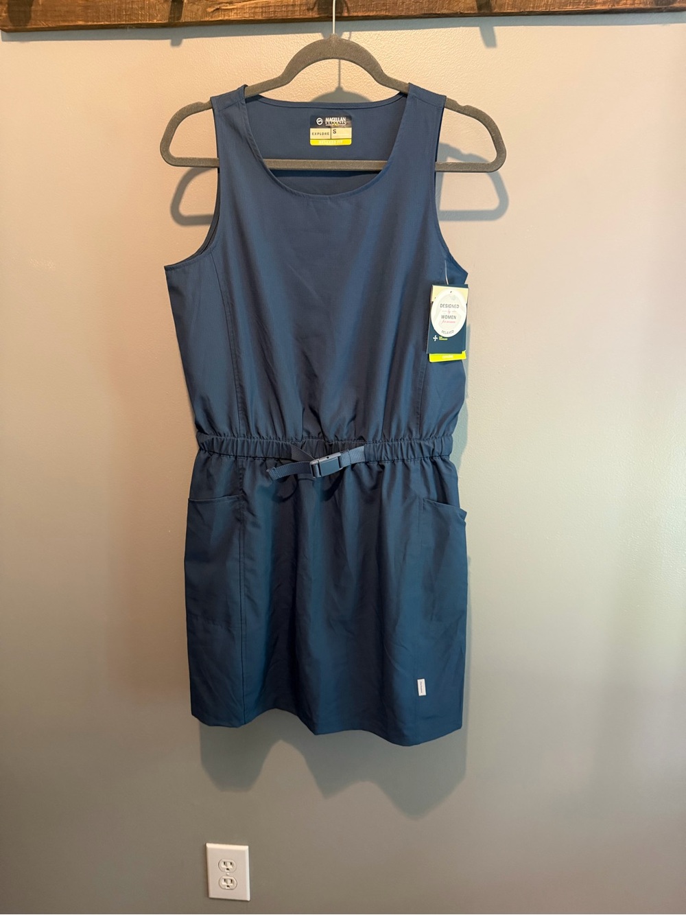 Magellan Outdoors Navy Blue Sleeveless Drawstring Casual Dress